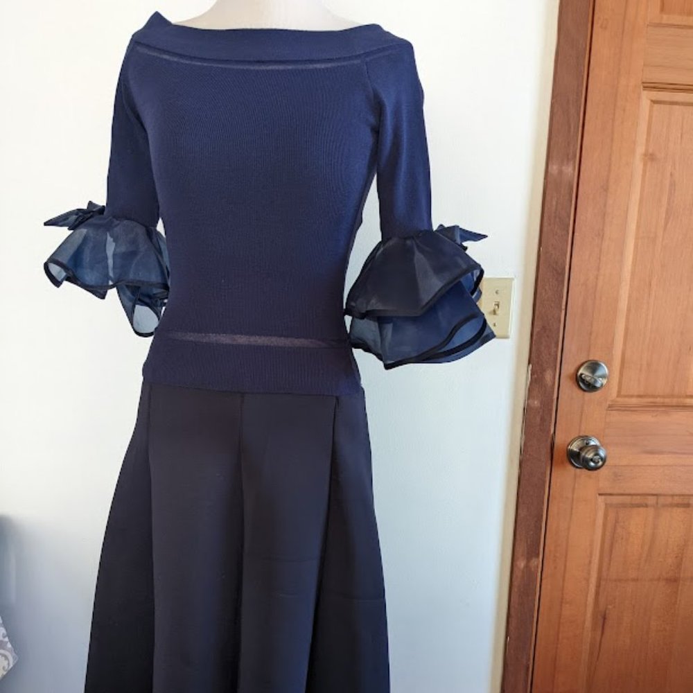 Woman Navy Blue Party Set Blouse and Skirt, size Small